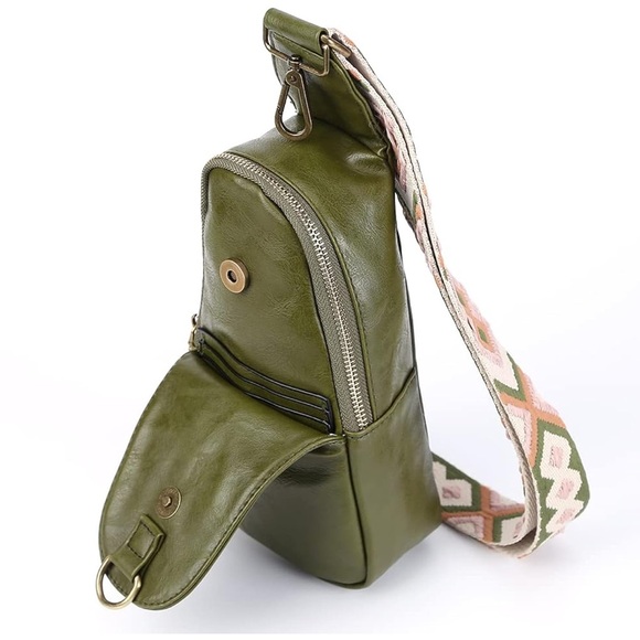 Sling Bag PU Leather Small
Crossbody Backpack
Multipurpose Chest Bag Women - Picture 8 of 11